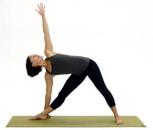 Trikonasana12